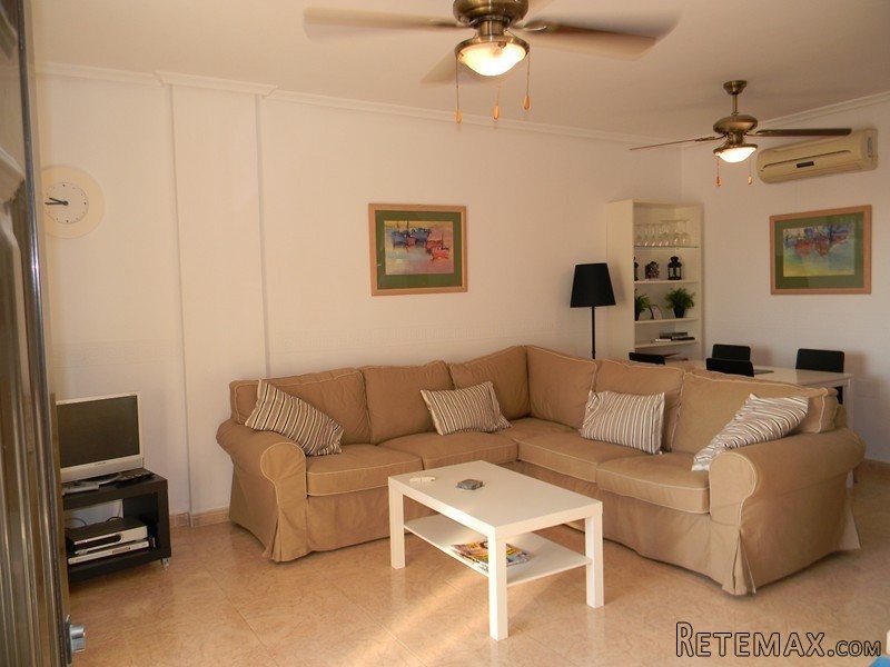 2 Bedrooms Apartment For Sale