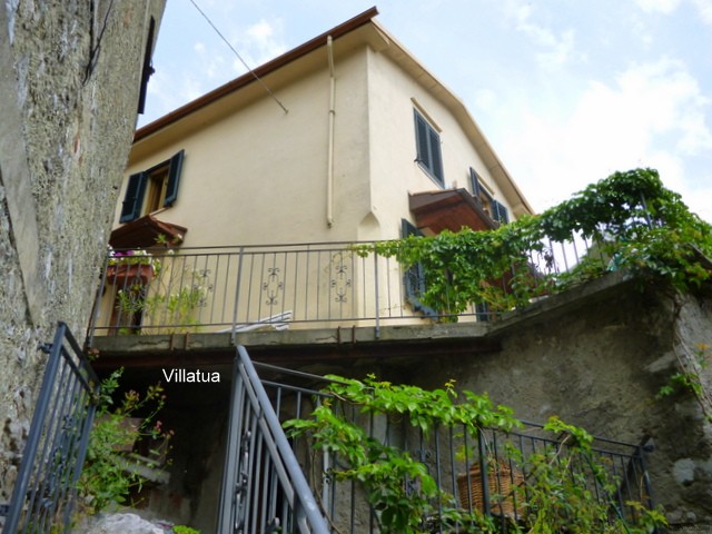Village/town House - For Sale -..