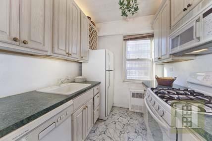 1 bedroom Apartment For Sale: 165 WEST.. - 2