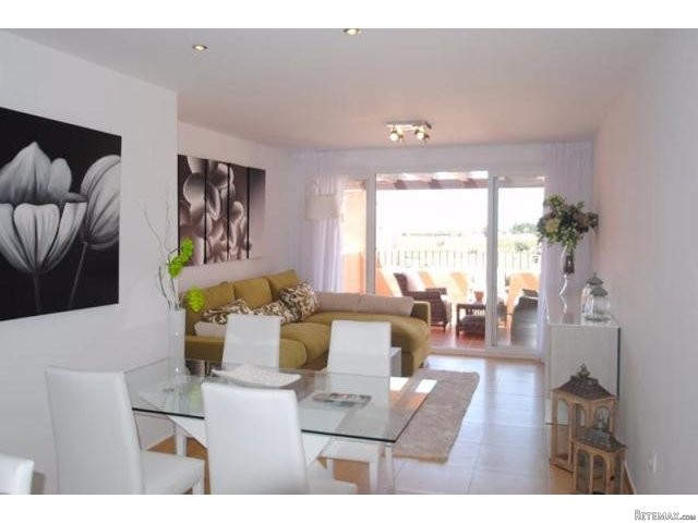 2 bedroom Apartment For Sale: First.. - 2
