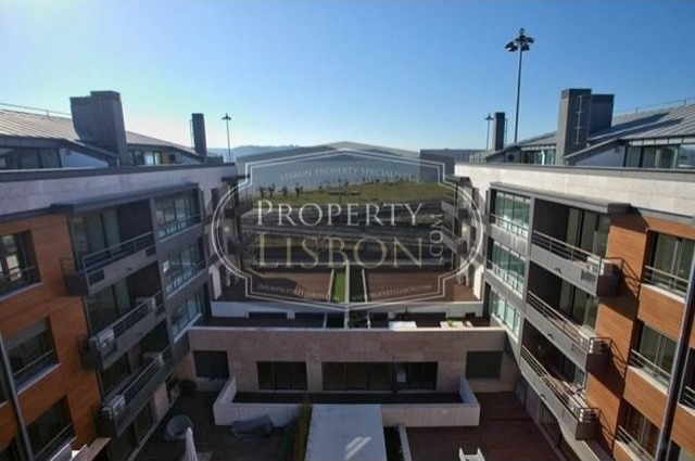 3 Bedrooms - Apartment - LISBON - For..