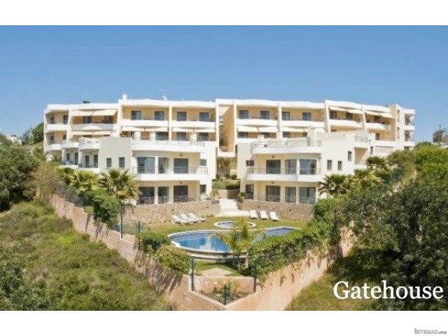 2 Bed Apartment In Albufeira Algarve.. - 2