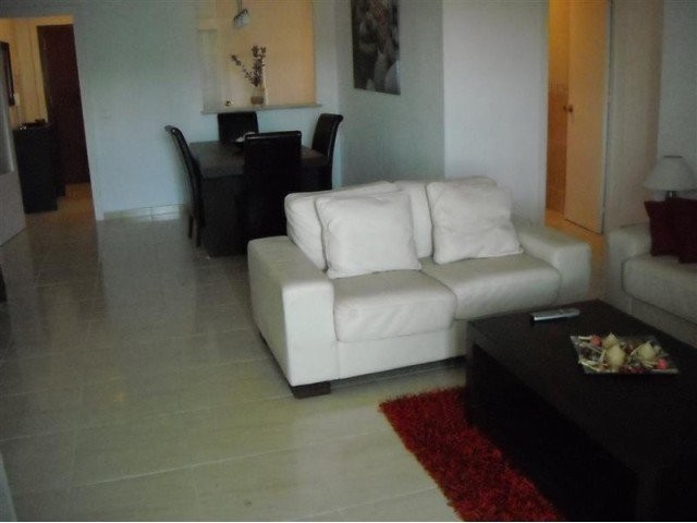 3 Bed Apartment for sale in Calahonda