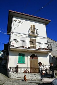 Fabulous property with 2 outbuildings..