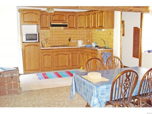 Cottage On 5.5 Hectares Of Land In The.. - 2