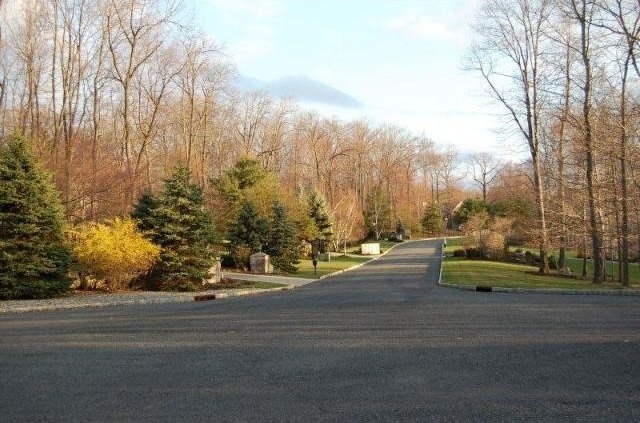 Land For Sale: 7,8,10 Queens Ct