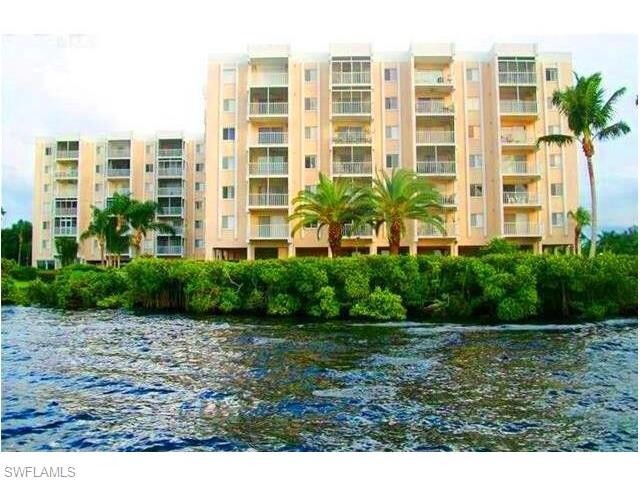 2 bedroom Condominium For Sale: Fort.. - 2