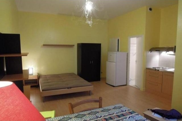 Flat For Sale: 86000 POITIERS