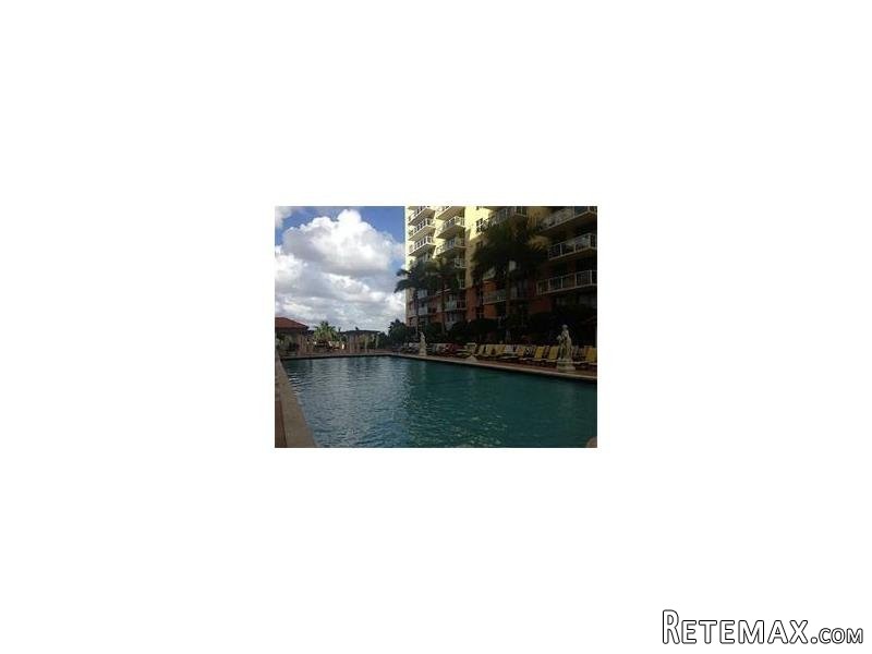 2 bedroom Flat For Sale: 5077 NW 7 St #.. - 2