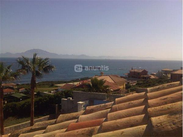 3 bedroom Detached House For Sale: El.. - 2