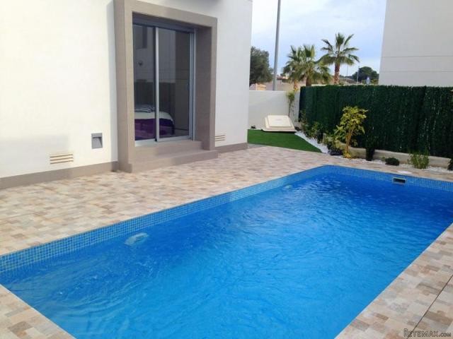 3 bedroom Villa For Sale: Villa, Ciudad..