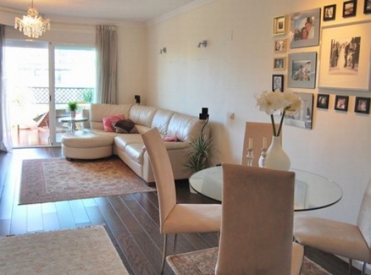 Apartment for sale in Puerto Banus..