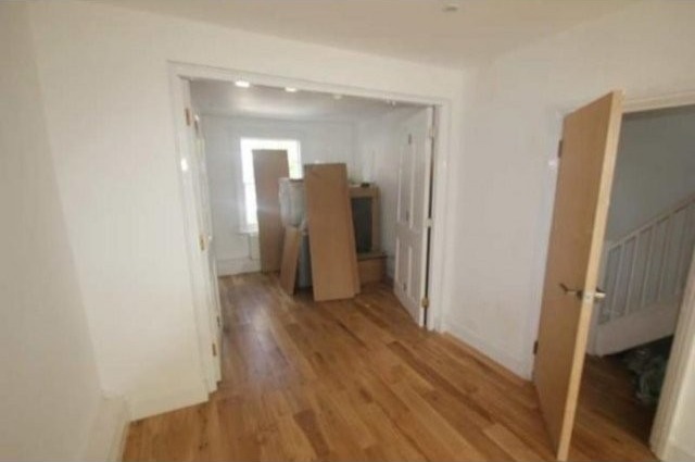 4 Bed Flat/Apartment To Let in London
