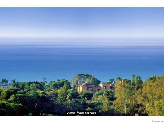 Villa for sale in El Paraiso Alto..