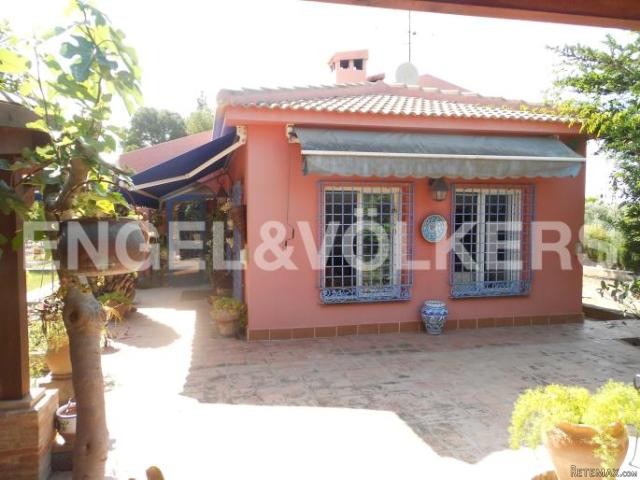 RUSTIC STYLE VILLA IN THE BALCONES - 2