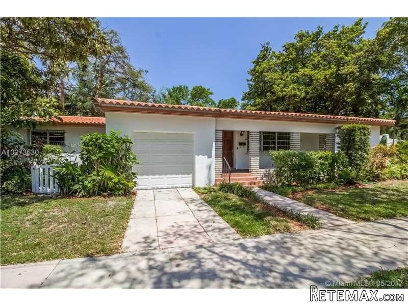 3 bedroom House For Sale: 1711 Hernando.. - 2