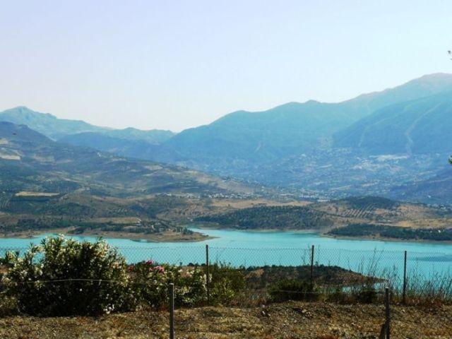 Villa for Sale in Los Romanes, Vinuela..