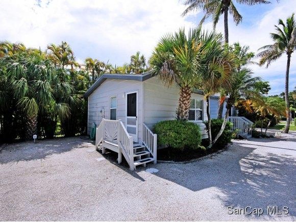 1 bedroom Condominium For Sale:..