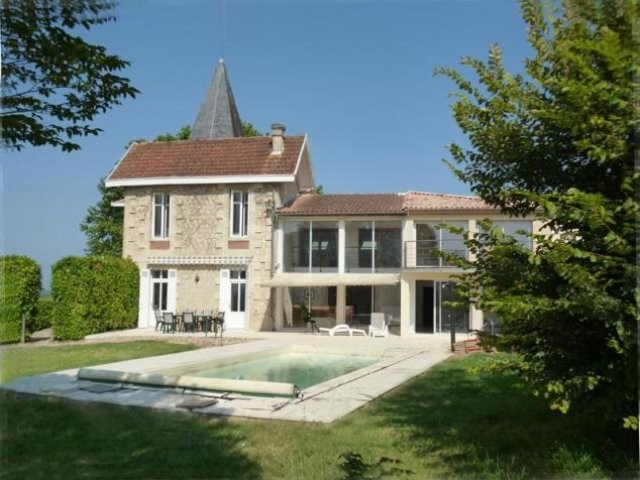 4 bedroom House For Sale: Bordeaux.. - 2