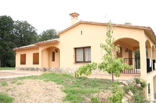 3 Bedrooms - Villa - Girona - For Sale