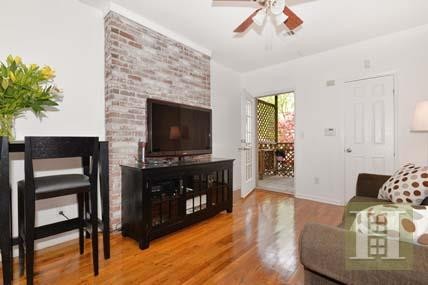 1 bedroom Apartment For Sale: 250 YORK..