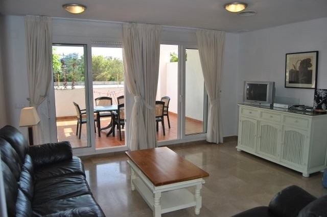 2 Bed Apartment for sale in Benalmadena.. - 2