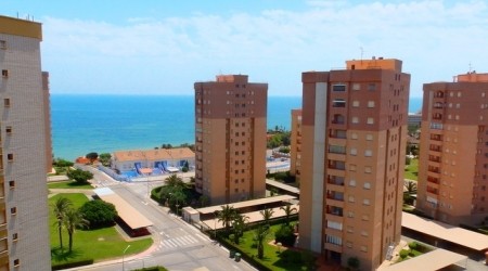 Resale · Apartment · Spain · Costa Bl..