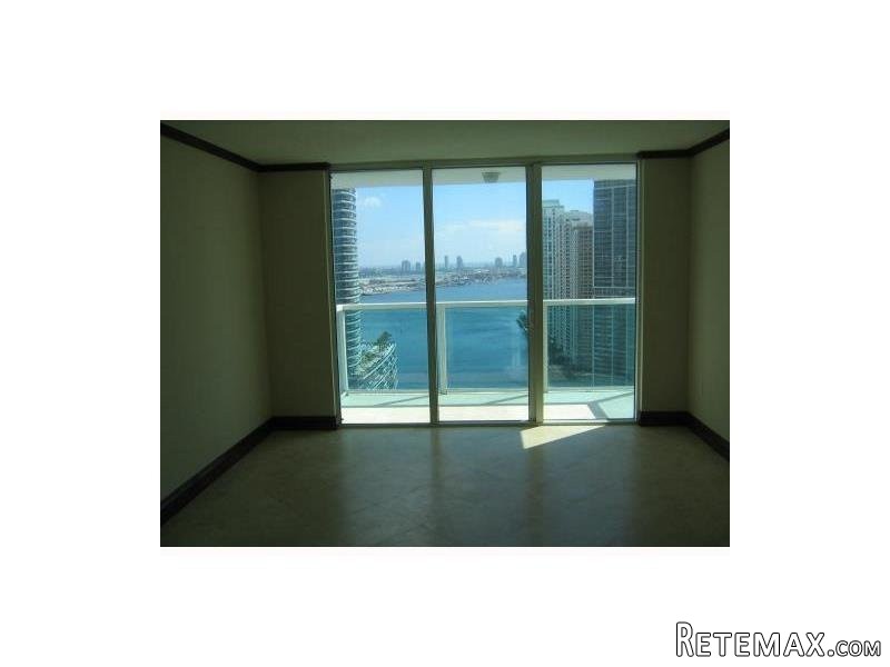Miami, Fl 33131 (Mls # A2156295)