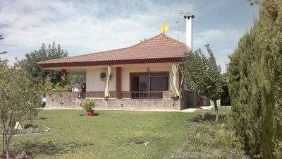 Villa - A holiday home located just a..