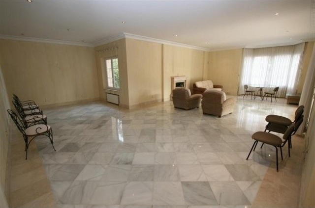 Villa - An impressive beachside villa.. - 2