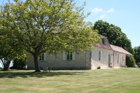 Elegantly Restored 19th Century Manoir.. - 2