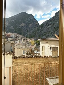 Fabulous townhouse with beautiful..