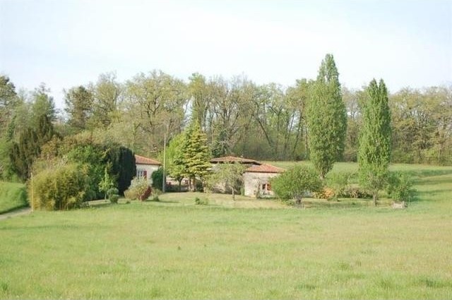4 bedroom Country House For Sale: 16190..
