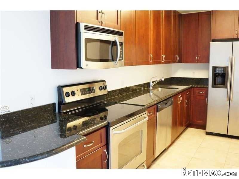 1 bedroom Flat For Sale: Miami Beach.. - 2