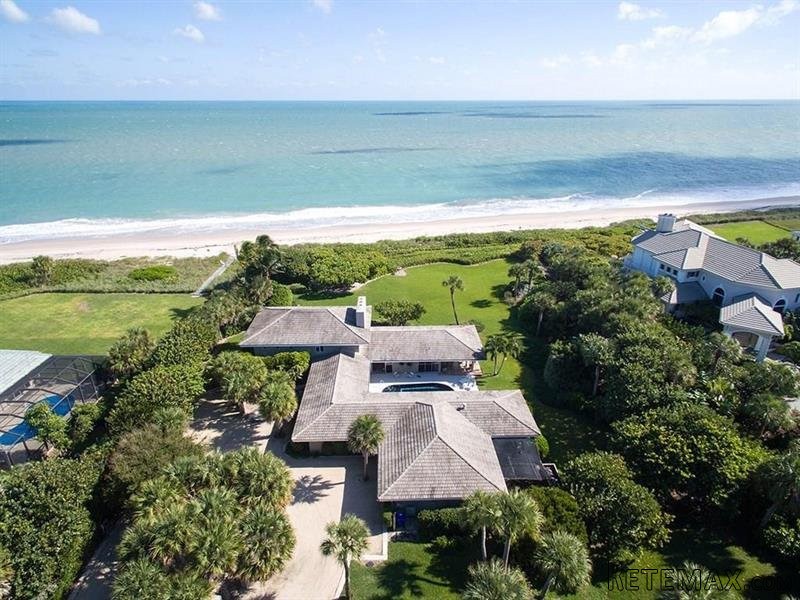 3 bedroom House For Sale: 890 Reef..