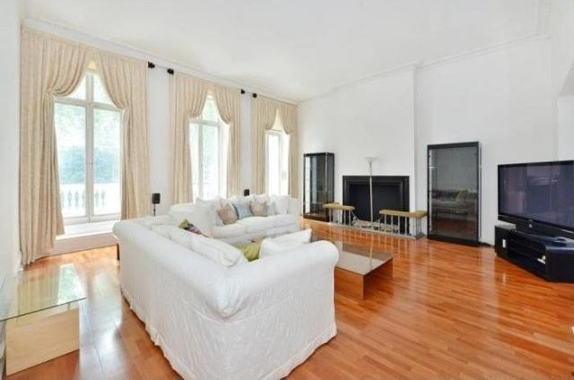 4 Bedrooms - Apartment - London - For..