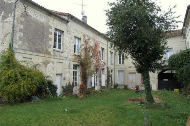 4 bedroom House For Sale: 86200 25 MIN... - 2