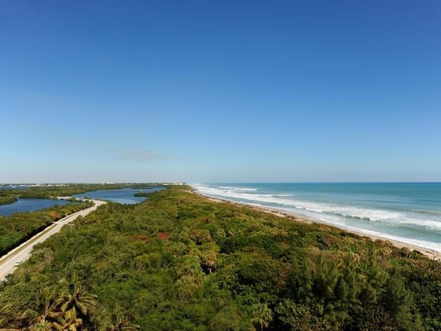 2 bedroom Residence For Sale: Singer..