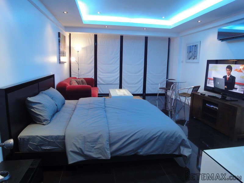 penthouse studio on 13th floor with.. - 2