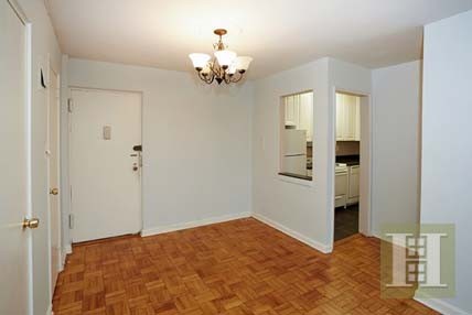 1 bedroom Apartment For Sale: 5235 POST.. - 2