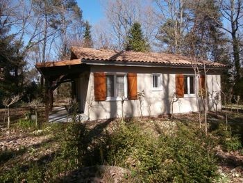 Recent Bungalow (1985) In 2.500m2 Of.. - 2