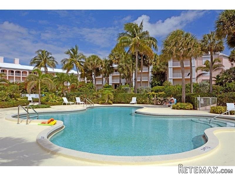 3 bedroom Flat For Sale: 1250 W..