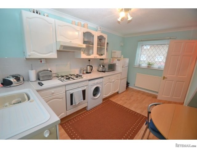 2 bedroom house in Minster On Sea..