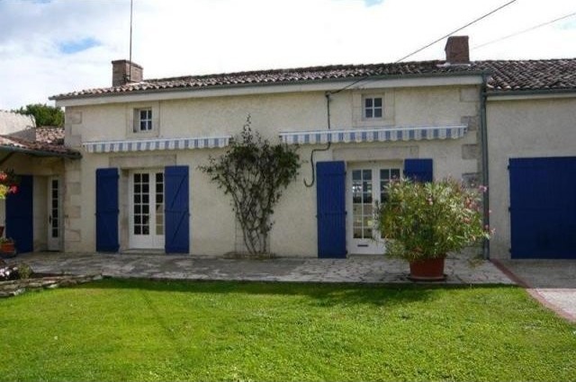 3 bedroom House For Sale: 86410 POITIERS - 2