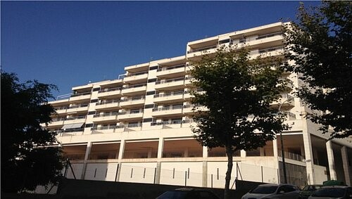 * STUNNING SEA VIEWS- 3 BED APART - 2