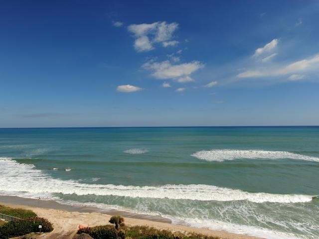 3 bedroom Residence For Sale: Singer..