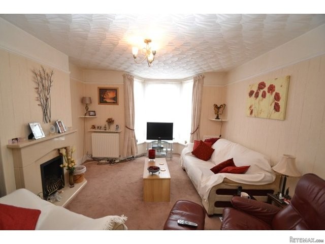 2 bedroom house in SHEERNESS - 2