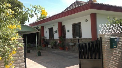 Villa - A holiday home located just a.. - 2