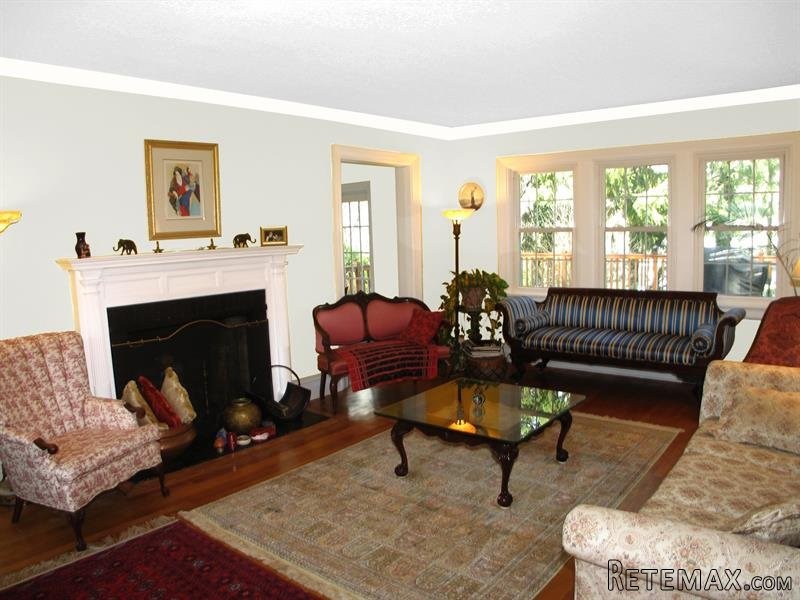6 bedroom House For Sale: 87 Walworth.. - 2