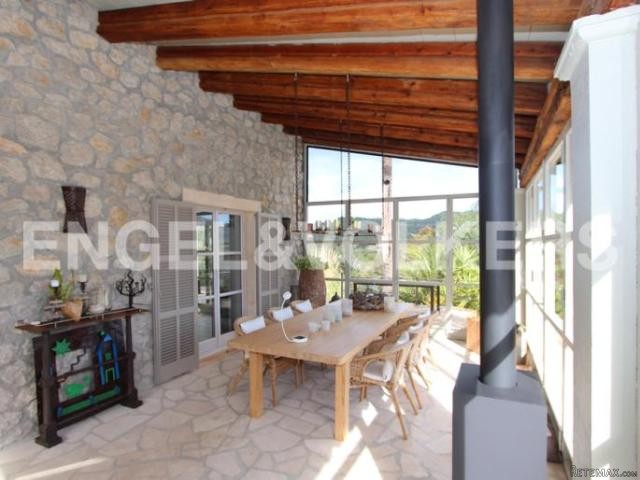 High-quality property with panoramic.. - 2